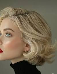 Maria Dalia's Instagram, Twitter & Facebook