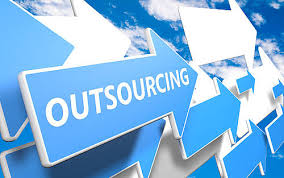 Outsourcing is when an entity uses outside resources to perform activities that could've been handled by internal staff and resources. It Outsourcing Rechtskonform Gestalten It Dienstleistung Outsourcing