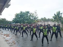 Maybe you would like to learn more about one of these? Satpam Ptp Ikuti Penyegaran Rutin Drill Tongkat Borgol Polri Seri 1 2 3 Pt Putra Tidar Perkasa