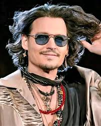 𝗗𝗥𝗢𝗣 𝗔 RED 𝗛𝗘𝗔𝗥𝗧 𝗜𝗙 𝗬𝗢𝗨 𝗟𝗢𝗩𝗘 Johnny Christoper Depp  ❤️❤️🌹🌹❤️❤️❤️