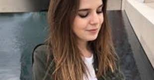 Catherine Botelho's Instagram, Twitter & Facebook