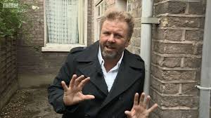 Homes under the hammer star martin roberts had to make a hospital dash during his camping holiday after a problem with his foot dangerously flared up. Homes Under The Hammer Host Martin Roberts Urges Fan To Prove Him Wrong After Dispute Celebrity Tidings