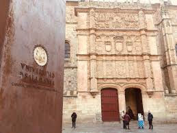 An important centre for the study of humanities and particularly noted for its language studies. Troleo A La Universidad De Salamanca Al Estilo Simpsons