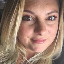 Amanda Baginski's Instagram, Twitter & Facebook