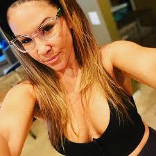 Jennifer Matteo's Instagram, Twitter & Facebook