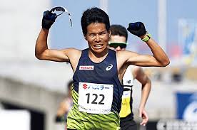 マラソン日本記録更新 2018年10月7日更新 2018年10月7日 (日本時間)に行われた第41回シカゴマラソンにて、大迫傑 (おおさこ すぐる : ååºokã§æ°æãã¡ãèºå æ¿åãããã©ã½ã³3æ ç®äºã æ¥æ¬è¨é²ã®æ´æ°ãç¾å®ç ãã©ã½ã³ Number Web ãã³ãã¼