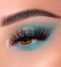 While doing this makeup look i kept in mind the gold accessories she wears and i thought gold would make the whole look pop! Stunning Colourful Eye Makeup Looks To Transform Your Look