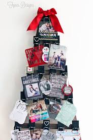 Our suggestions range from modern glass boxes (like this one planned by ashley gain weddings) to vintage. 20 Diy Christmas Card Holder Ideas How To Display Christmas Cards