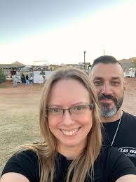 Hello! 42 from Washington 🇺🇸 Still believe in laughter, honesty, and  second chances.