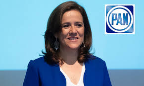 Maestra, abogada, madre de familia y fan del fútbol americano. Destapan A Margarita Zavala Como Posible Candidata Para La Cdmx Ella Generara La Ola Azul