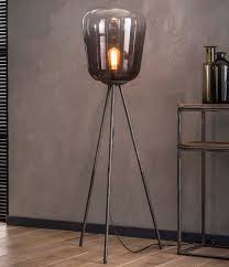 Die Passenden Gluhbirnen Gibt Es Hier Nbsp Industrial Trifft Auf Warmes Licht Die Stehlampe Bulb Kombiniert Kuhles Industrialdesign Stehlampe Rauchglas Lampe