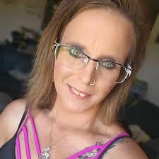 Gina Corella's Instagram, Twitter & Facebook