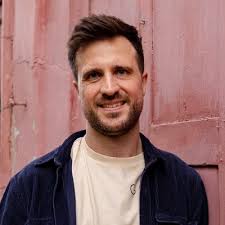 Neal 🎙 Schaffer sur LinkedIn : 33 Mind-Blowing Creator Economy Statistics  for 2023