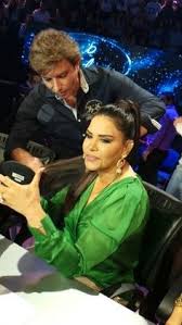 Pin By Loulou Fati On احلام Talk Show Celebrities Scenes