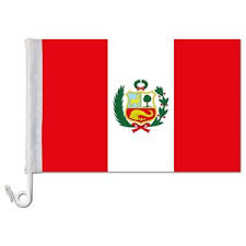 I saw this flag in cuzco at a museum for peoples art, at a wall painting in cuzco about the peruvian history in the hand of a indian fighting against spanish soldier and on an official building in lima. Auto Fahne Peru Wappen Premiumqualitat 9 95