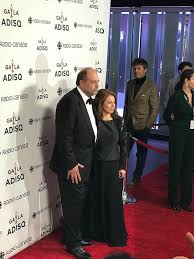 Dimanche 13 janvier, l'avocat est revenu sur cette violation de sa vie privée et la révélation de son couple au grand jour. Isabelle Boulay Fait L Une Des Premieres Sorties Publiques Avec Son Chum Vedette Quebec