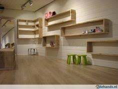 Winkelinrichting Interieur Steigerhout Tweedehands Nl Winkelinrichting Winkelinterieur Winkel Interieur