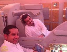 الشيخ أسامة بن حسن الرتوعي. Ø´Ø§Ù‡Ø¯ ØªØ±ÙƒÙŠ Ø¢Ù„ Ø§Ù„Ø´ÙŠØ® ÙŠØ³ØªØ¹ÙŠØ¯ Ø§Ù„Ø°ÙƒØ±ÙŠØ§Øª Ø¨ØµÙˆØ±Ø© Ù‚Ø¯ÙŠÙ…Ø© ÙˆØ§Ù„ÙƒØ´Ù Ø¹Ù† Ù…ÙƒØ§Ù† ÙˆØªØ§Ø±ÙŠØ® Ø§Ù„ØªÙ‚Ø§Ø·Ù‡Ø§ ØµØ­ÙŠÙØ© Ø§Ù„Ù…Ø±ØµØ¯