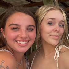 Alyssa Stultz and Jordan Villas's Wedding Website