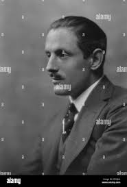 David arnold hi-res stock photography and images