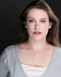 Aimee Lyn's Instagram, Twitter & Facebook