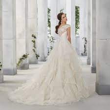 Check spelling or type a new query. Willkommen Bei Ewilli Brautmoden In Stuttgart Braut Brautmode Kleid Hochzeit Braut
