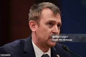 24 Photos & High Res Pictures