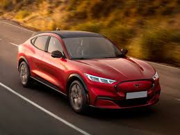 Find out everything you need to know. Neuwagen Ford Der Neue Mustang Mach E Elektro 99 Kwh Awd 1000252432