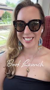 Kate's Endless TBR🌻📚 (@katesendlesstbr)