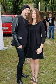 V roce 2002 vydal desku bohuš matuš. Bohus Matus Zmenil Pre Svadbu Imidz A Lucinka Tak Vyzerala 2