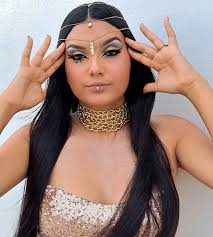 🐍🔥💙 . . . . Modelo: @yulianny_12_araque #ig #makeup #makeupartist  #halloween #cleopatra