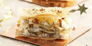 Tantissimi auguri di buone feste e di un felice anno nuovo! Ricetta Millefoglie Di Pasta Fillo Con Gorgonzola Noci E Pere