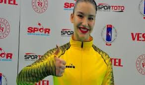 Azerbaycan'da düzenlenen aerobik cimnastik dünya şampiyonası'nda altın madalya kazanan ayşe begüm onbaşı, ankara esenboğa. Ayse Begum Onbasi Dunya Sampiyonu Oldu Sozluk Haberleri Guncel Haber Paylasim Gazete Haber