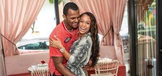 Derrick deshaun watson (born september 14, 1995) is an american football quarterback for the houston texans of the national football league (nfl). Deshaun Watson S Gf Appears To Send Message About Their Relationship While Praising Her Parents Pics Total Pro Sports