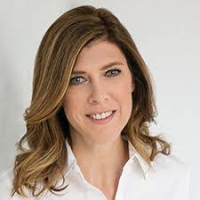 Laura Paredes's Instagram, Twitter & Facebook