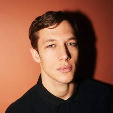 Nicholas Castleman's Instagram, Twitter & Facebook