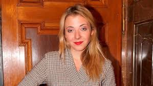Účinkovala v pořadech své maminky dagmar patrasové, hrála také v pohádce zimní královna. Anna Slovackova Rakovinu Bere Jako Chripku Chce Jit Prikladem Sip