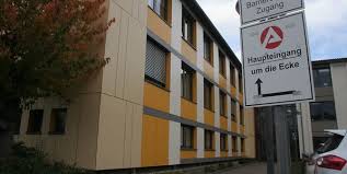 Ihr browser kann dieses video nicht wiedergeben. Fur 1 3 Millionen Euro Stadt Bergheim Will Haus Der Arbeitsagentur Kaufen Kolner Stadt Anzeiger