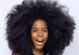 Voici Cinq Remedes Maison Qui Vous Aideront A Faire Pousser Vos Cheveux Rapidement 1 Oignon Et Jus De Citron Le Ju Pousse Des Cheveux Produit Cheveux Cheveux
