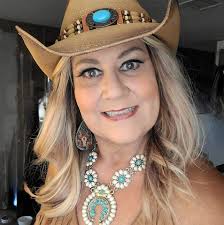 Megan Moroney & Riley Green perform together at Seminole Hard Rock  Hollywood 🌟