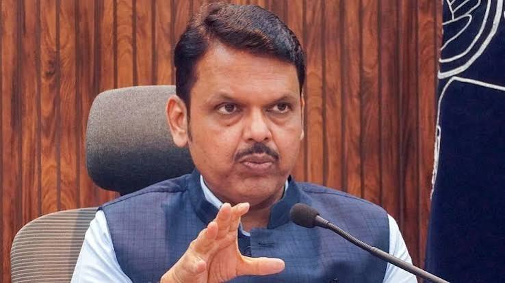 महाराष्ट्र में भारी बारिश का कहर...7 की मौत, 10 घायल, CM ने 2215 करोड़ के मुआवजे का किया ऐलान - Maharashtra rains CM Devendra Fadnavis announces aid congress demands wet drought ntc - AajTak