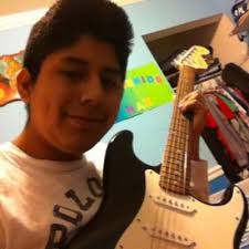 Max Feria (@feria_max)