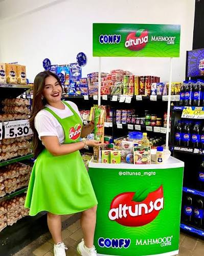 Espera espera🤚..Si buscas ricos alimentos con una alta durabilidad  almacenados aprovecha la amplia gama de productos que ofrece esta increíble  marca 🙌 @altunsa.ve 🏝️ en la isla de Margarita #promotoramgta #impulsadora  #mgta #