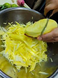 Nak keluar malas, nak masak pun tak berapa rajin. Cara Buat Kerabu Mangga Ala Thai