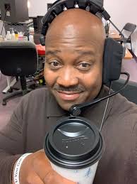 Good morning! it's Sunday stream day and I will be streaming at the top of  the hour (10AM Pacific) for a couple of hours. We'll go over the latest  news before we