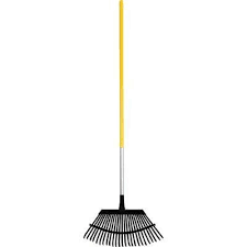 True Temper 18inch Steel Tine Lawn Rake 1789000 For More Information Visit Image Link Garden Tools Lawn And Garden Lawn