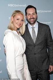 Une grande épopée romantique pour toute la famille, en deux parties, avec katherine heigl (grey's anatomy) et january jones (mad men) ! Katherine Heigl A Deux Disques En Titane Implantes Chirurgicalement Dans Son Cou Apres Une Blessure Atroce Fr24 News France