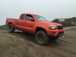 One reason is that it comes in three different cab configurations. Comparison Toyota Tacoma Regular Cab Base 2014 Vs Toyota Tacoma Trd Pro Access Cab 2015 Suv Drive