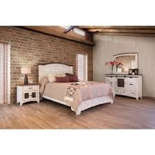 Modern and contemporary style will flood your bedroom suite with the addition of this stylish felicity bedroom collection. Felicity Bedroom Set W Jeremaine Bed White By Coaster Furniture 1 Review S Furniturepick