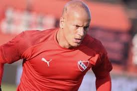 Sebastián sosa, de portero sensación a periodista deportivo mauro boselli provoca penal, él mismo lo cobra y sebastián sosa se lo ataja Sebastian Sosa Blanco De Criticas En Las Redes Por El Covid Positivo De Julio Falcioni